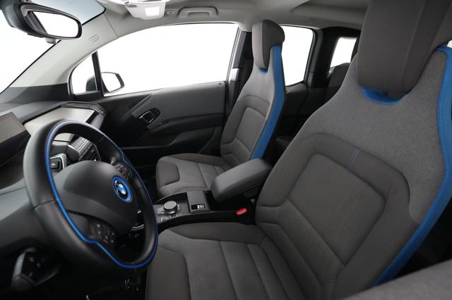 2018 BMW i3 — photo 3 of 21