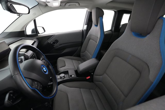 2018 BMW i3 — photo 3 of 21