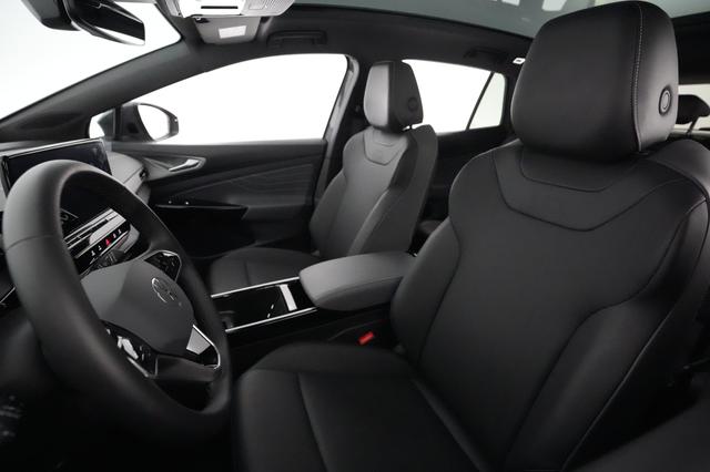 2023 Volkswagen ID.4 — photo 3 of 23