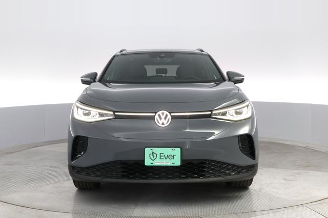 2023 Volkswagen ID.4 — photo 9 of 23