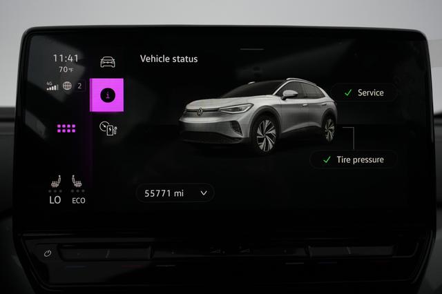2023 Volkswagen ID.4 — photo 5 of 23