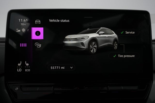 2023 Volkswagen ID.4 — photo 5 of 23