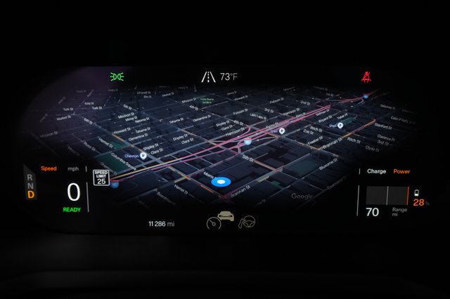 2022 Polestar 2 — photo 5 of 22