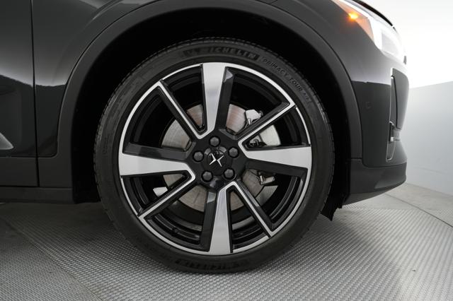 2022 Polestar 2 — photo 7 of 22