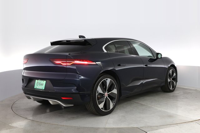 2022 Jaguar I-Pace — photo 2 of 21