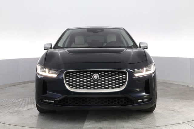 2022 Jaguar I-Pace — photo 9 of 21