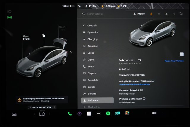 2018 Tesla Model 3 — photo 5 of 21