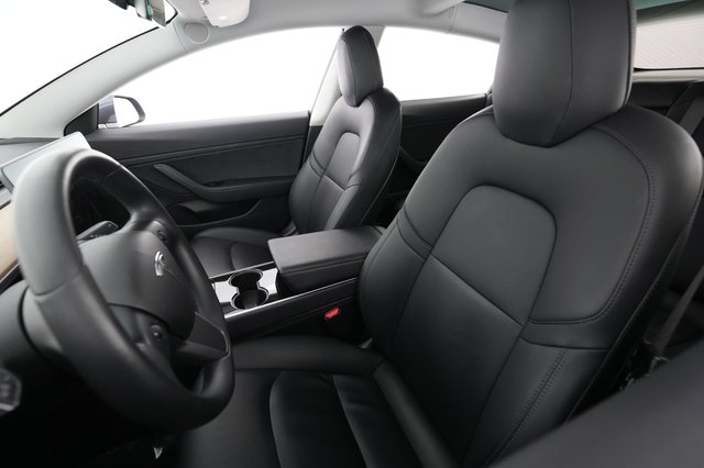 2018 Tesla Model 3 — photo 3 of 21