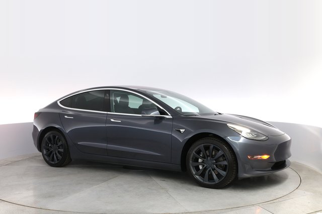 2018 Tesla Model 3 — photo 11 of 21