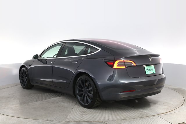 2018 Tesla Model 3 — photo 8 of 21