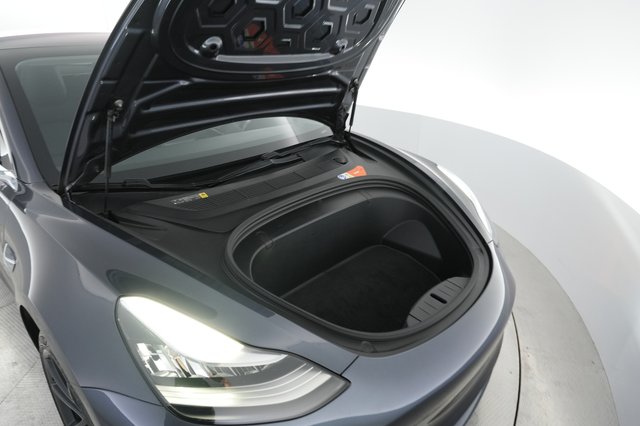 2018 Tesla Model 3 — photo 20 of 21