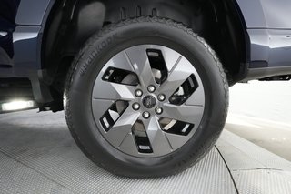 2022 Ford F150 Lightning — photo 16 of 20