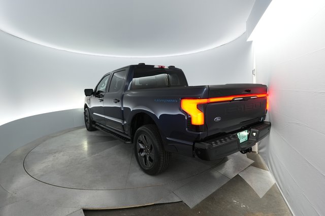 2022 Ford F150 Lightning — photo 10 of 20