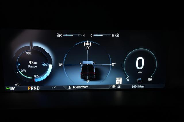 2022 Ford F150 Lightning — photo 5 of 20