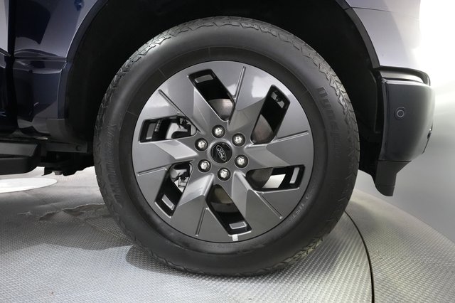 2022 Ford F150 Lightning — photo 15 of 20