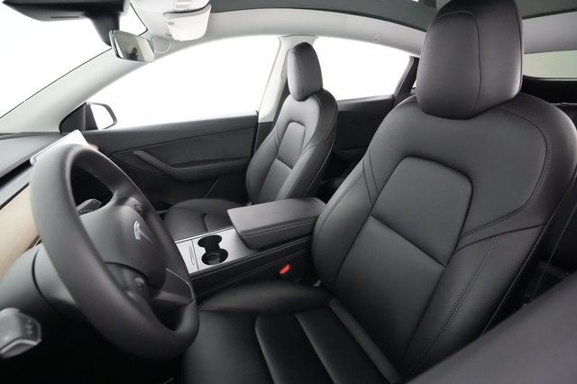2022 Tesla Model Y — photo 3 of 22