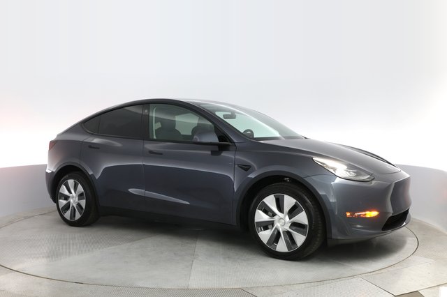 2022 Tesla Model Y — photo 11 of 22