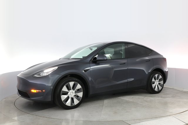 2022 Tesla Model Y — photo 14 of 22