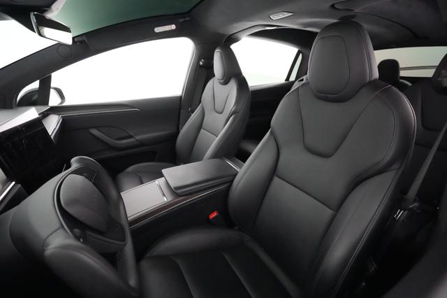 2022 Tesla Model X — photo 3 of 25