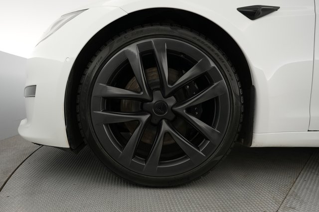 2023 Tesla Model S — photo 15 of 22