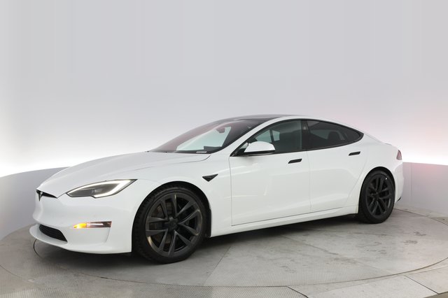 2023 Tesla Model S — photo 14 of 22