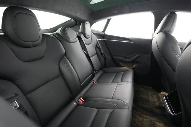 2023 Tesla Model S — photo 4 of 22