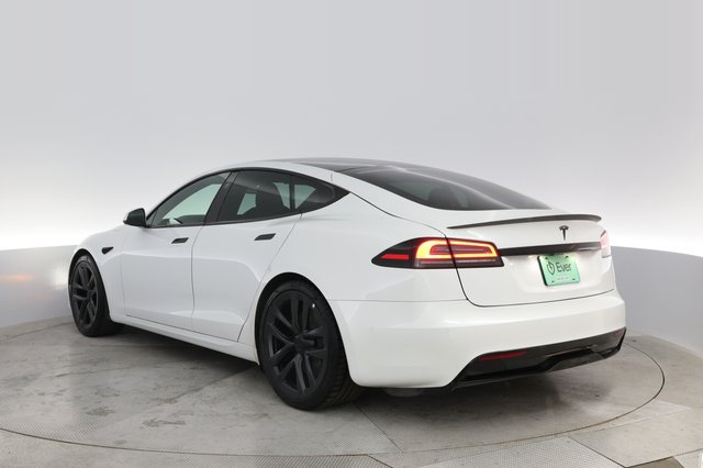 2023 Tesla Model S — photo 13 of 22