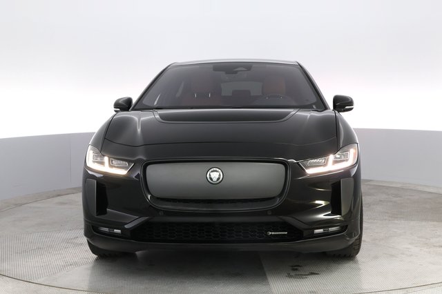 2024 Jaguar I-Pace — photo 9 of 22
