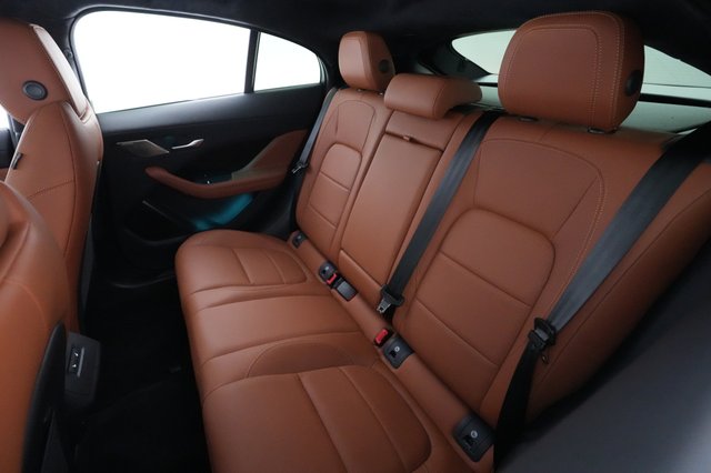 2024 Jaguar I-Pace — photo 18 of 22