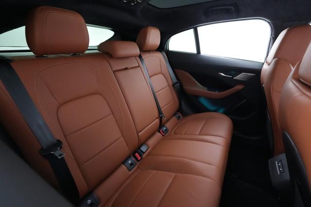 2024 Jaguar I-Pace — photo 4 of 22