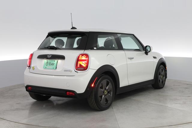 2024 MINI Cooper SE — photo 2 of 25