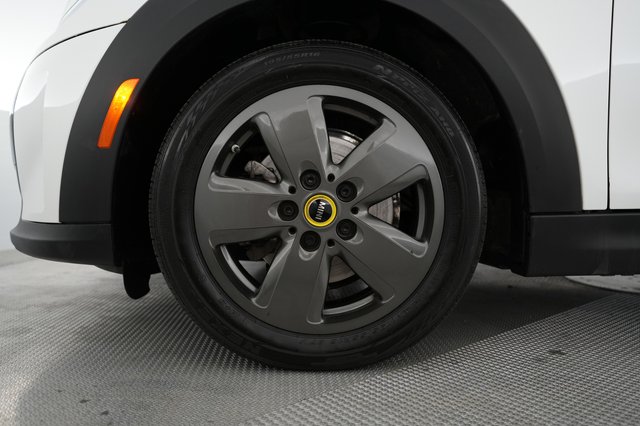 2024 MINI Cooper SE — photo 14 of 25