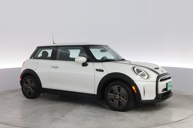 2024 MINI Cooper SE — photo 11 of 25