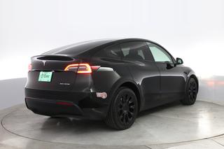 2023 Tesla Model Y — photo 2 of 22