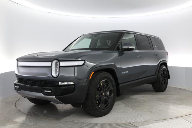 2023 Rivian R1S — VIN 7PDSGBBA3PN021713