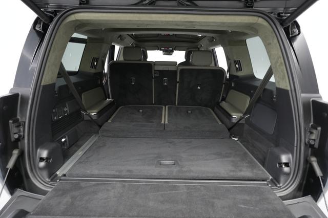 2023 Rivian R1S — photo 6 of 23