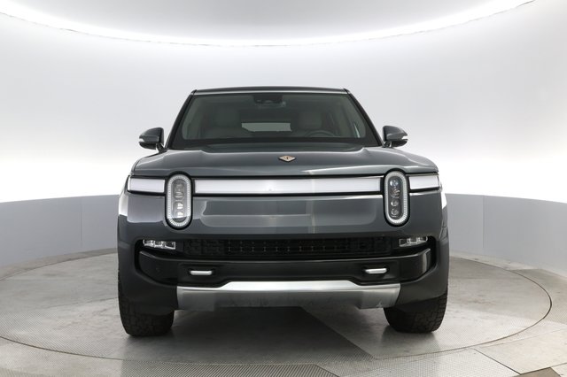 2023 Rivian R1S — photo 9 of 23