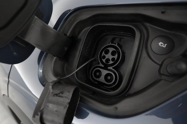 2022 Polestar 2 — photo 8 of 22