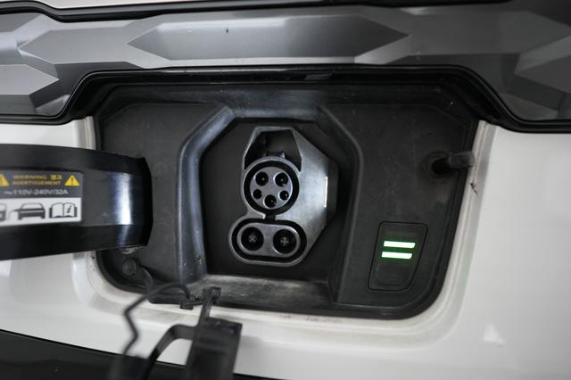 2023 Kia Niro EV — photo 8 of 23