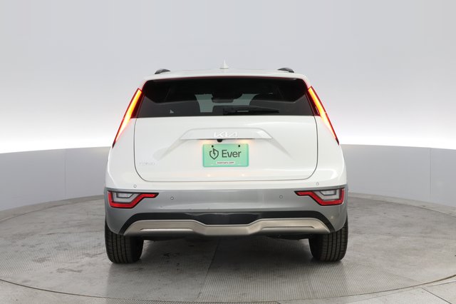 2023 Kia Niro EV — photo 12 of 23