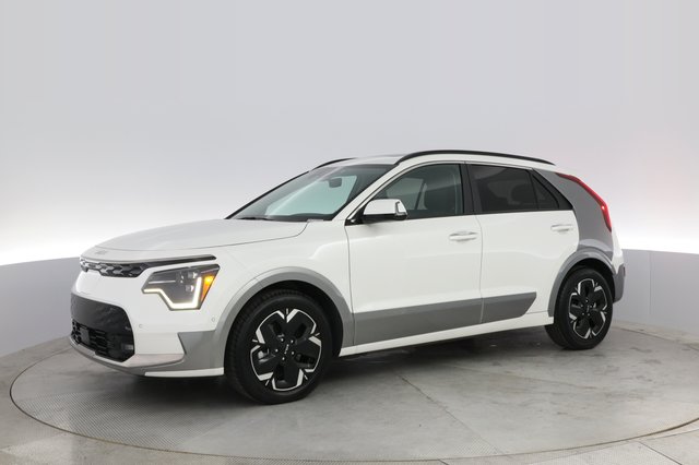 2023 Kia Niro EV — photo 14 of 23