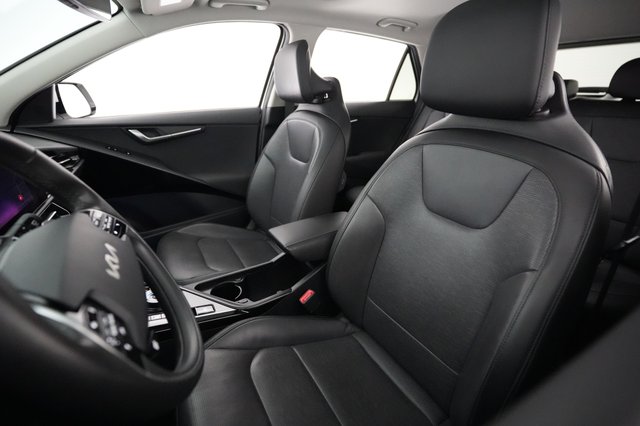 2023 Kia Niro EV — photo 3 of 23