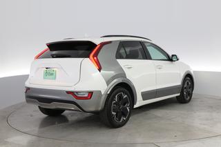 2023 Kia Niro EV — photo 2 of 23