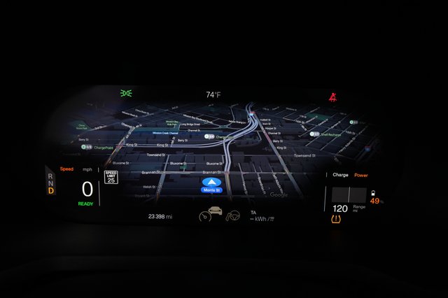 2022 Polestar 2 — photo 5 of 23