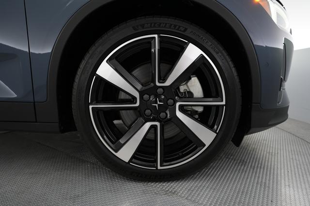 2022 Polestar 2 — photo 7 of 23