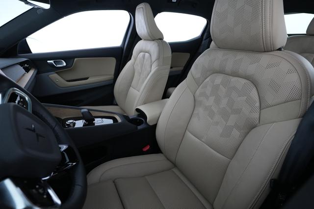 2022 Polestar 2 — photo 3 of 23