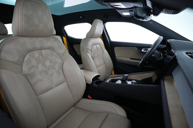 2022 Polestar 2 — photo 18 of 24