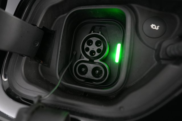 2022 Polestar 2 — photo 8 of 24