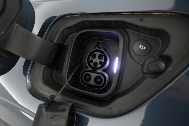 2022 Polestar 2 — photo 8 of 23