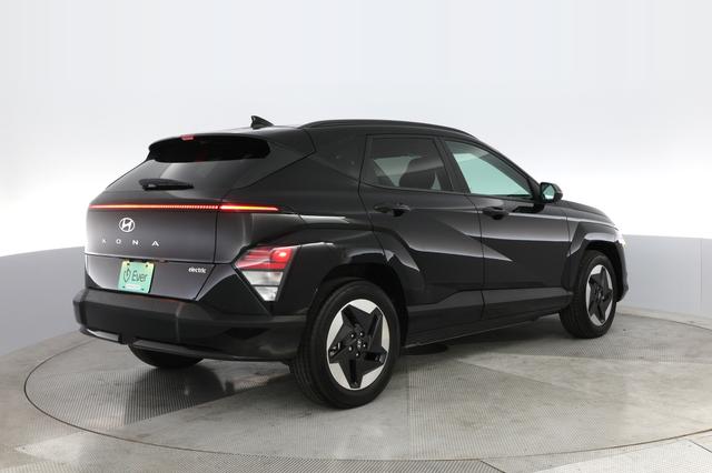 2024 Hyundai Kona — photo 2 of 25